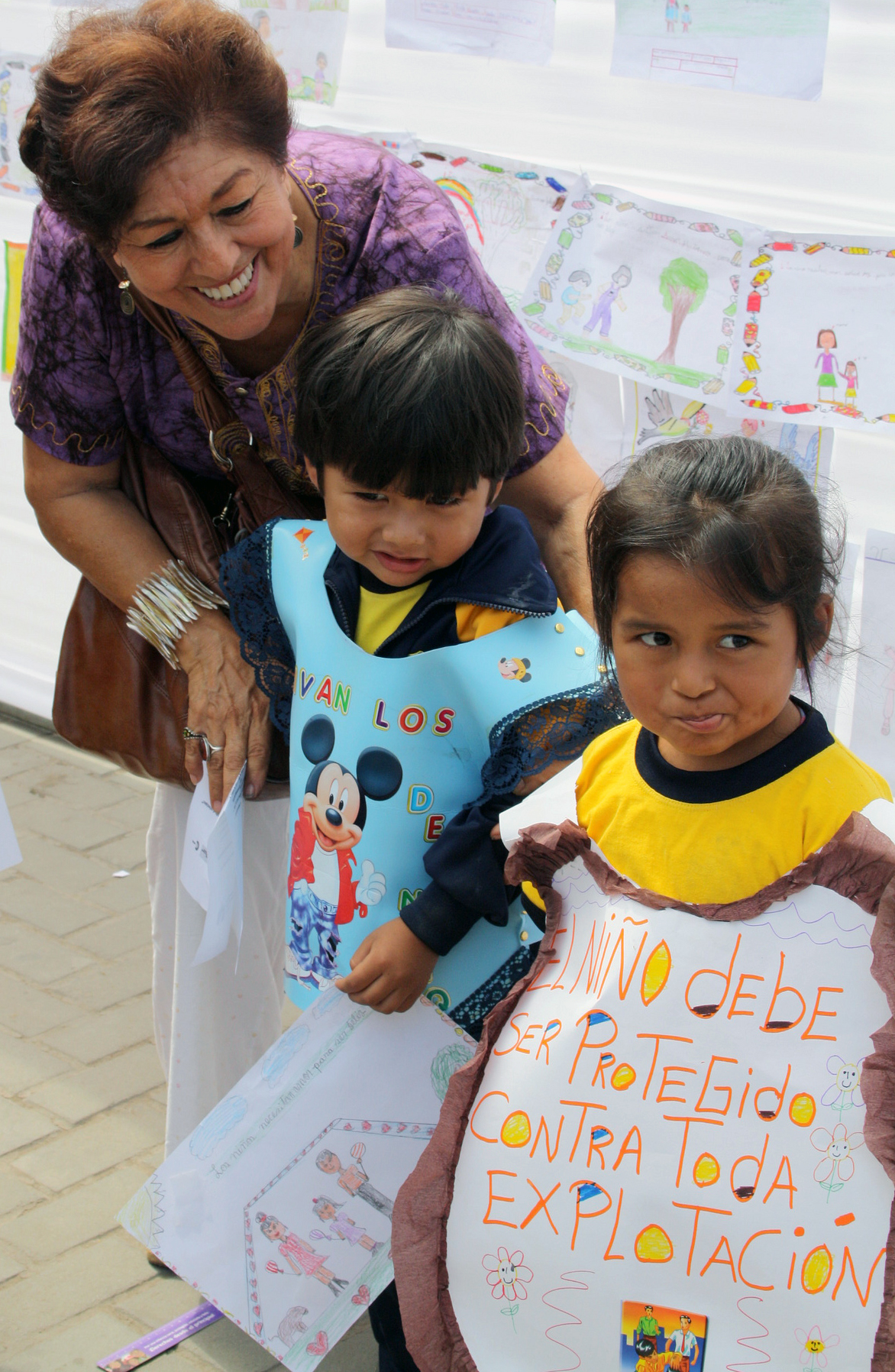 Madeleine Zúñiga durante las actividades de la Semana de Acción Mundial 2012 en el Perú